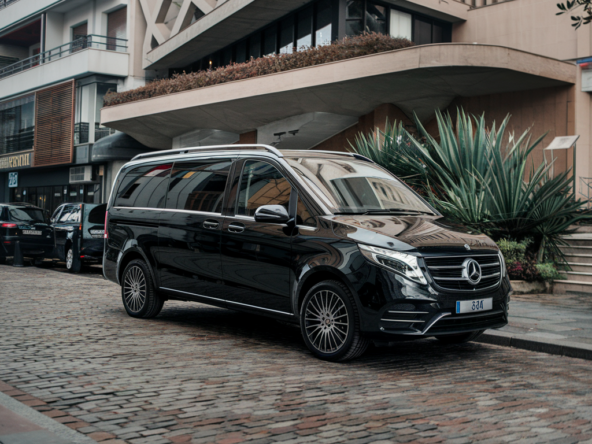 Alquiler de furgonetas Mercedes-Benz de pasajeros comodidad y lujo en tus viajes